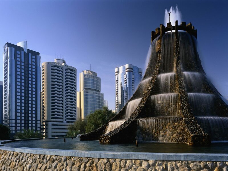 Fountain in Dubai skyline