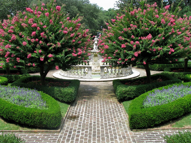 Fountain in Garden — Green, Serene, Summer