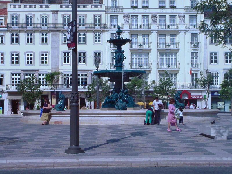 fountain in lisbon square