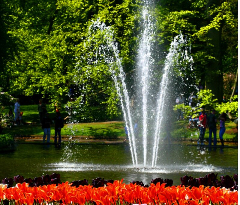 Fountain in Park — Green, Serene, Spring