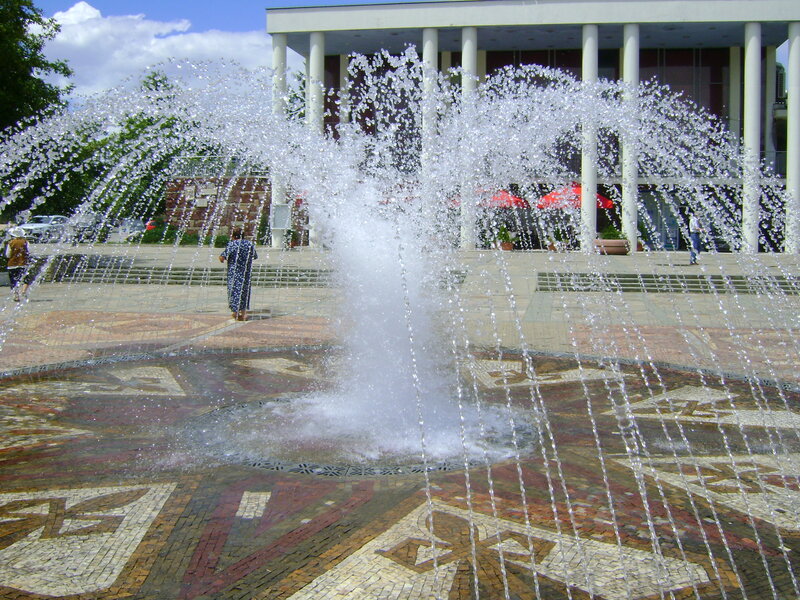 Fountain in Plaza — White