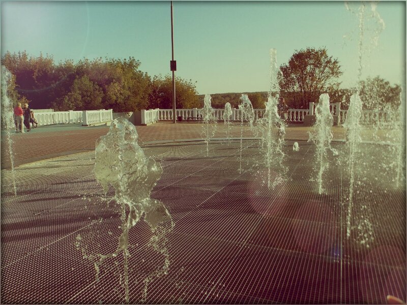 Fountain with Water Jets — Brown