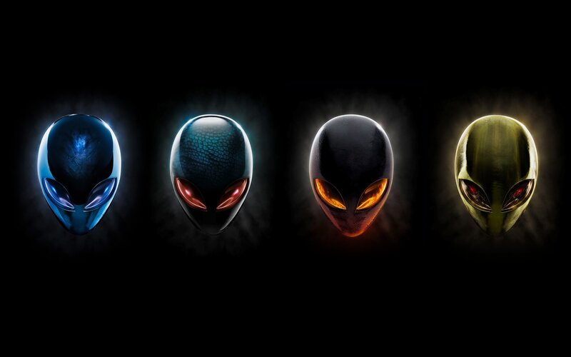 Four Alien Heads — Black