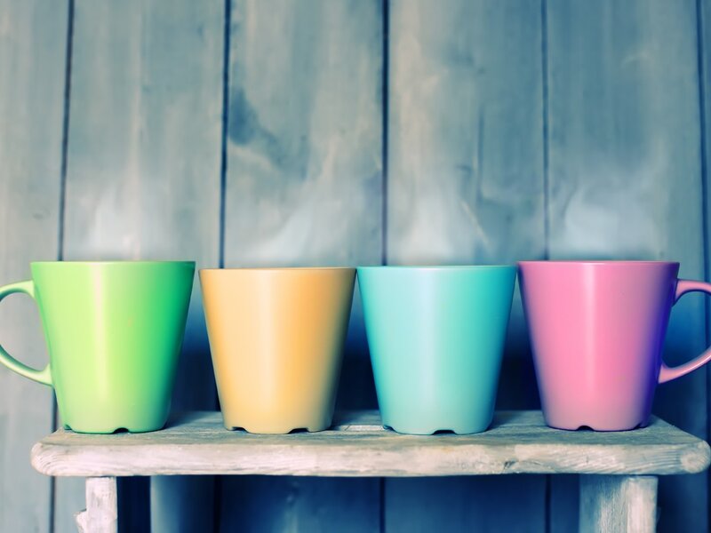 Four Colorful Mugs — Green
