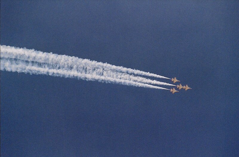 Four Jets in Formation — Blue, Dynamic