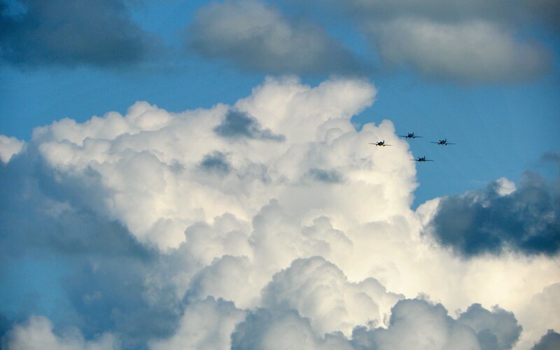Four Planes in Formation — Blue