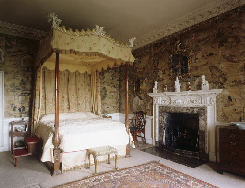 Four-poster Bed in Bedroom — Beige, Formal