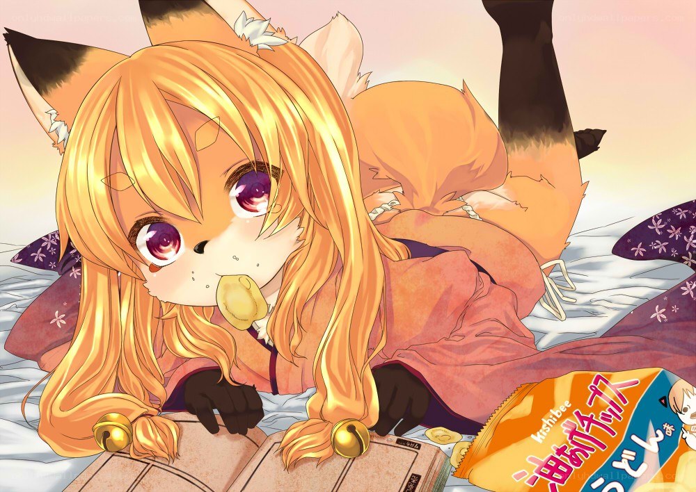 fox girl eating snacks