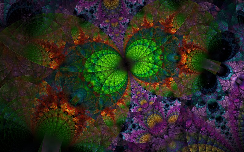 Fractal Pattern with Green Center — Hypnotic