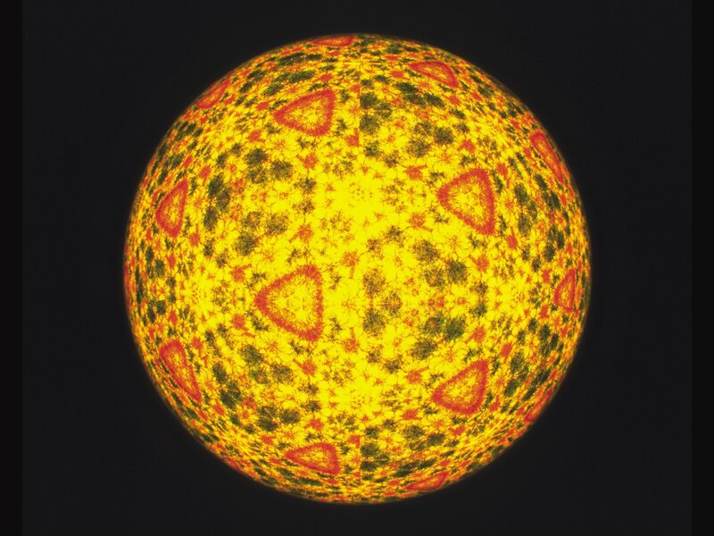 Fractal sphere pattern