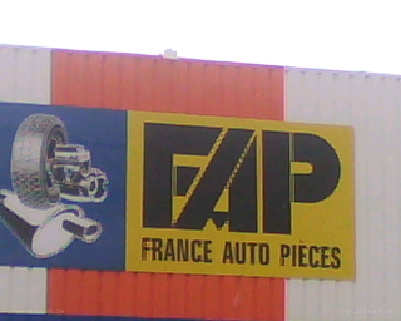 France Auto Pieces sign