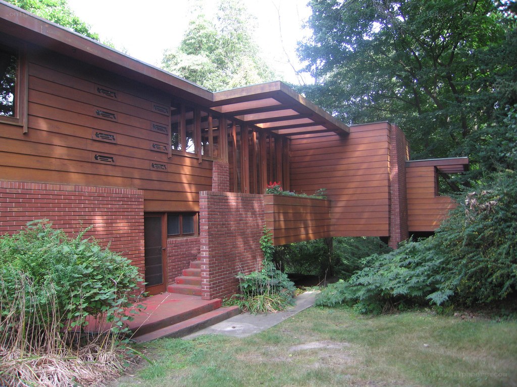Frank Lloyd Wright house in forest