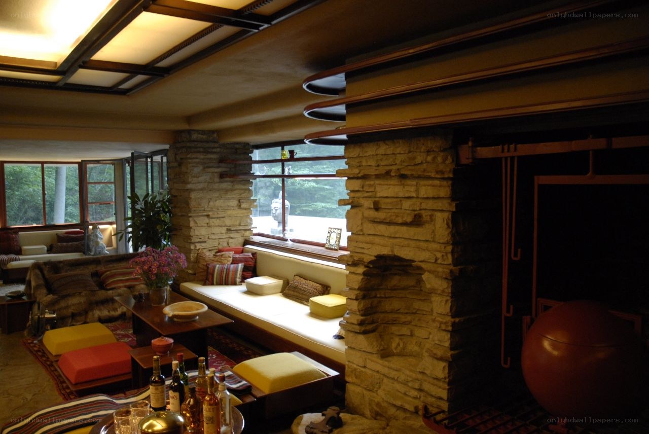 Frank Lloyd Wright living room