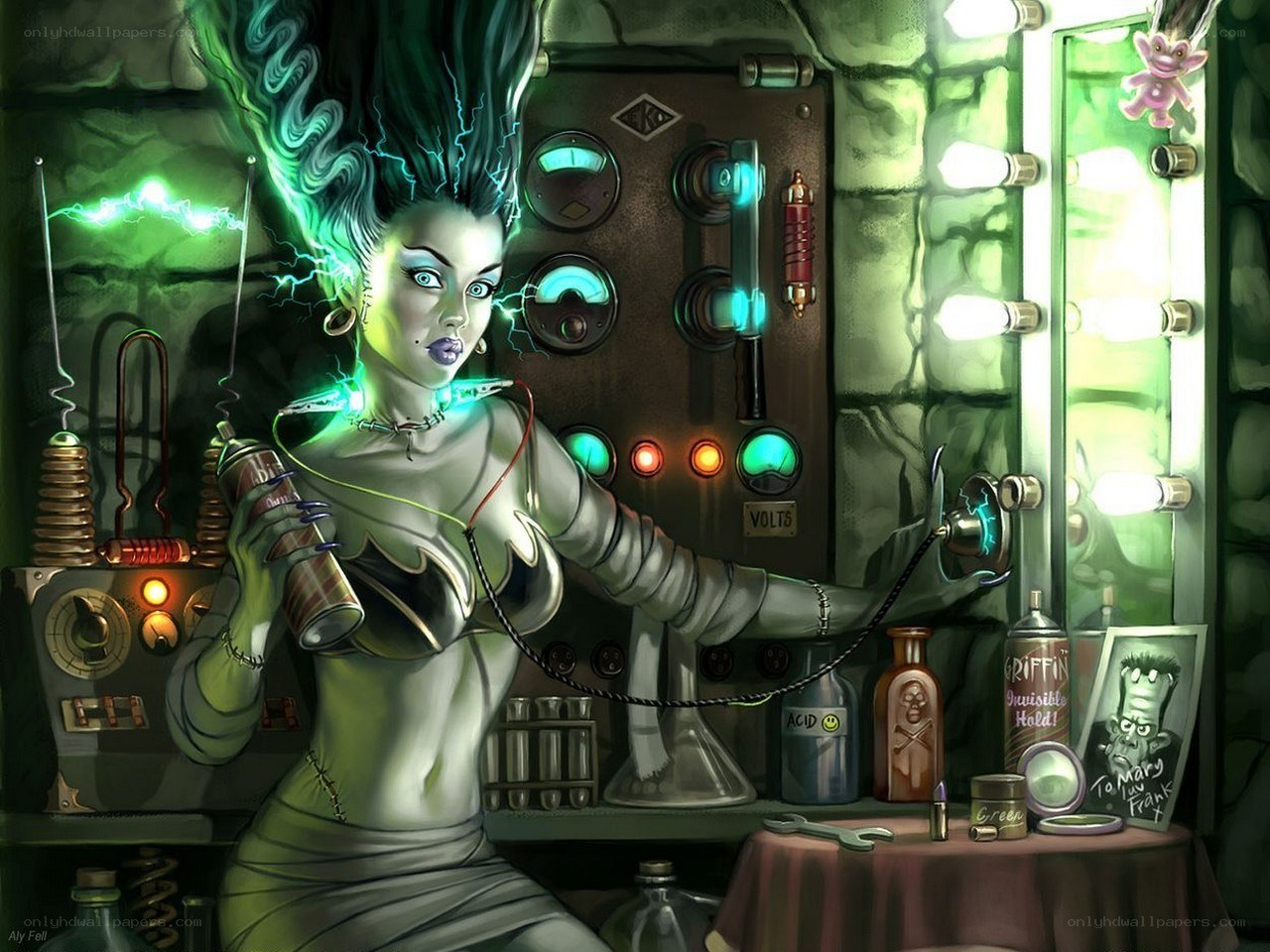 Frankenstein's bride in lab
