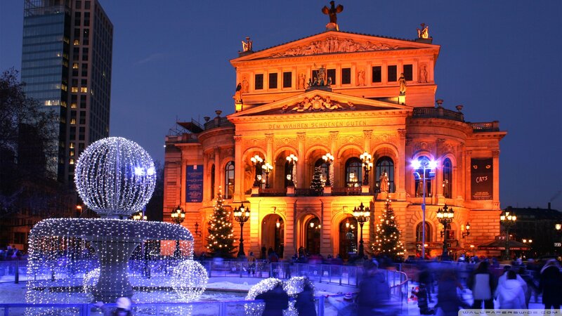 Frankfurt Opera House — Orange