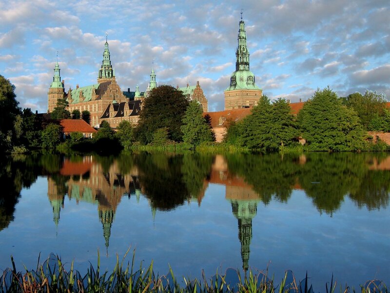Frederiksborg Castle — Blue