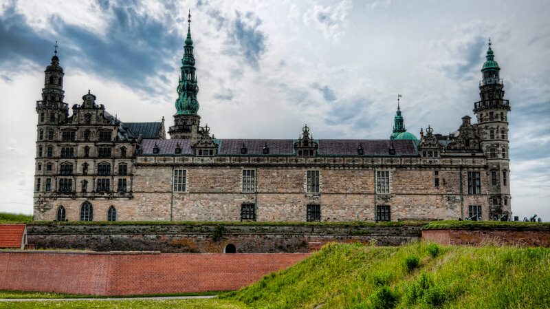 Frederiksborg Castle — Gray
