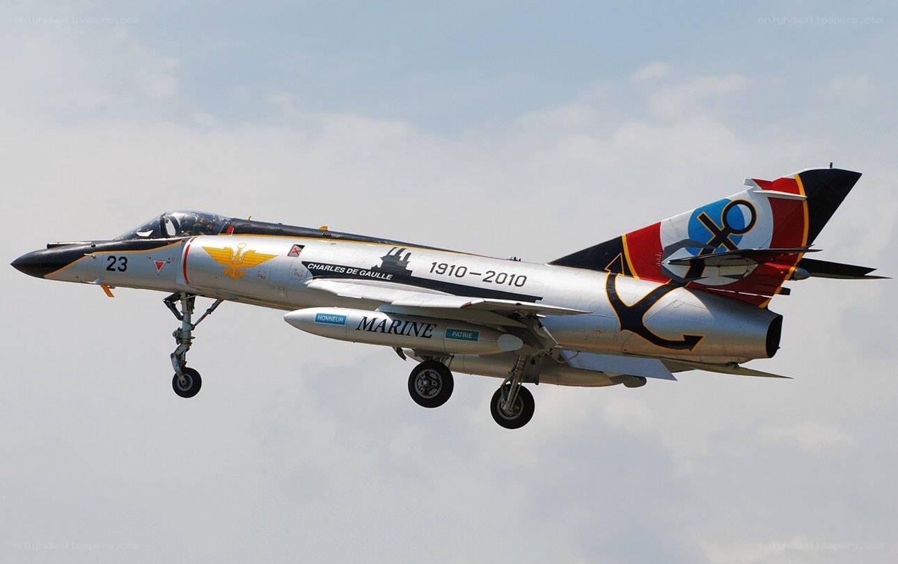 French Navy jet in flight