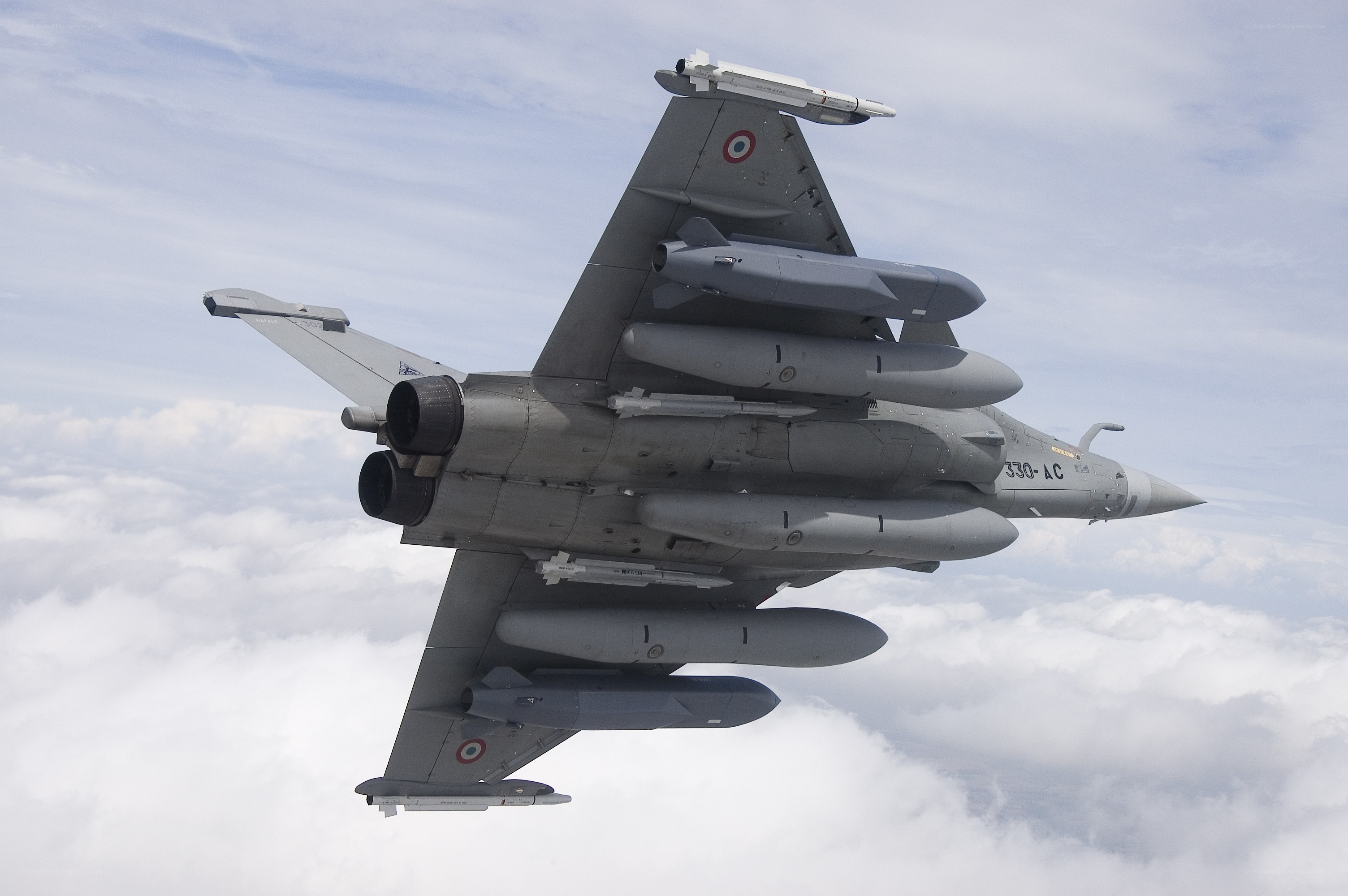 French Rafale fighter jet in flight