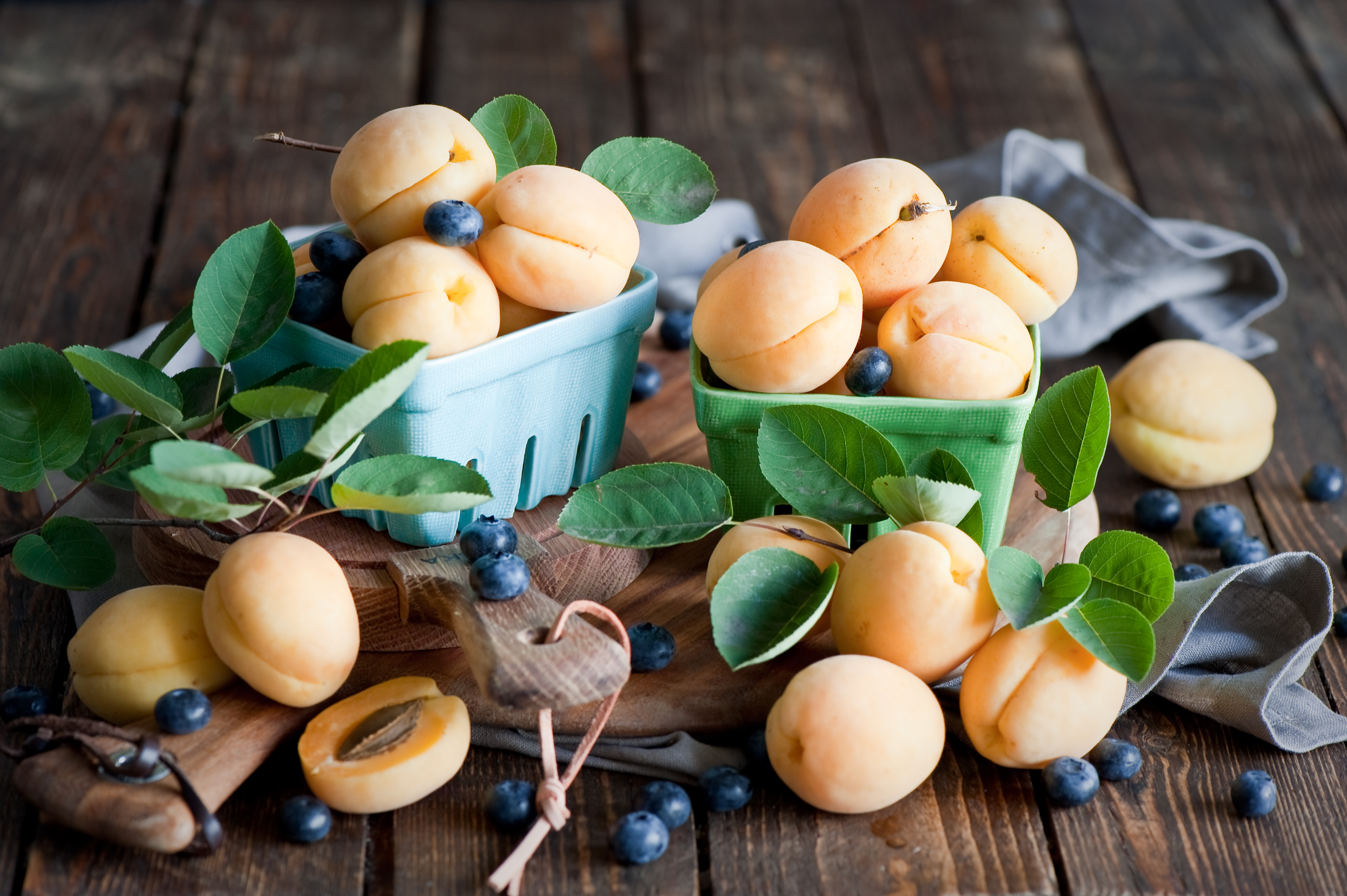 Fresh apricots and blueberries