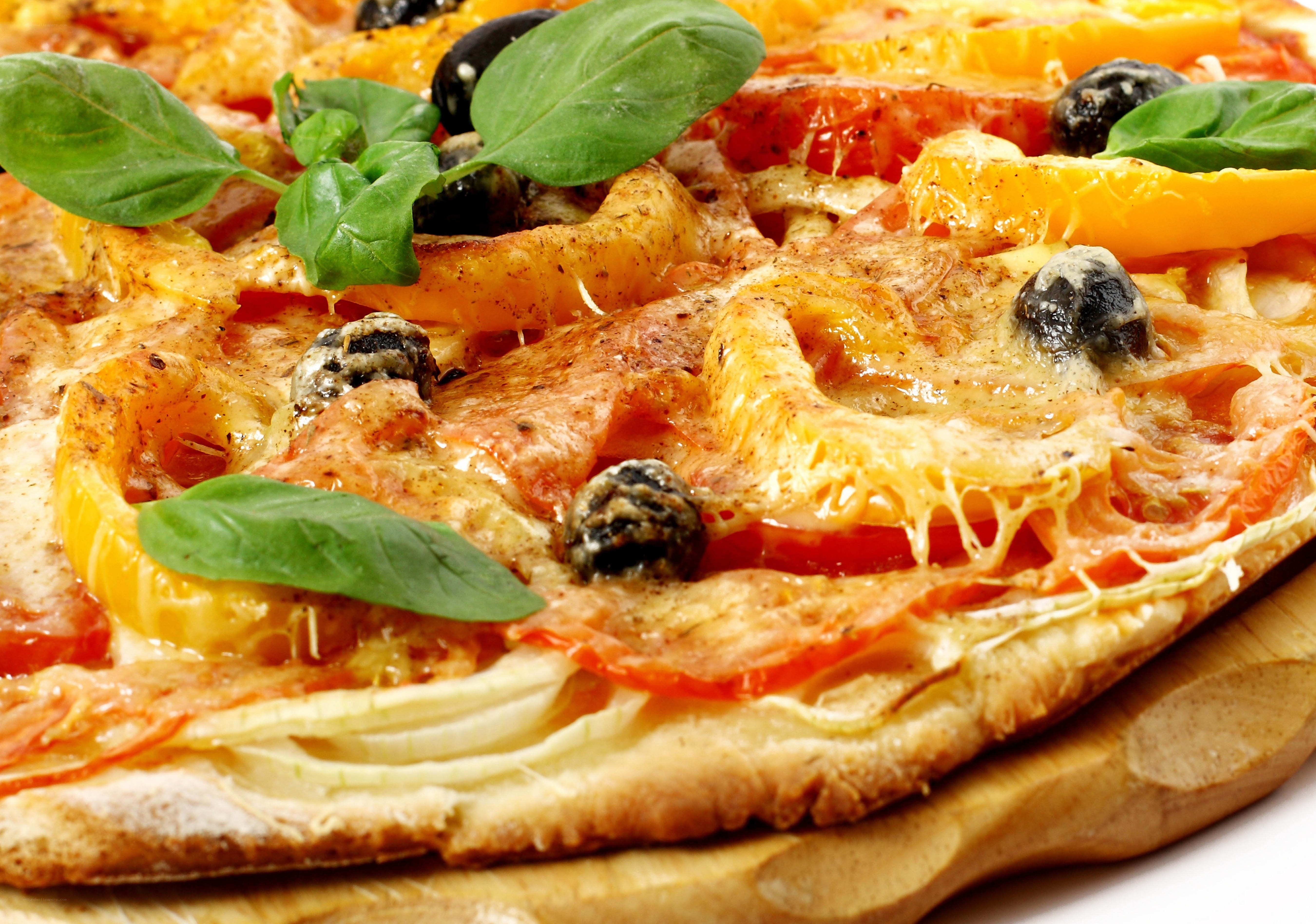 fresh basil pizza
