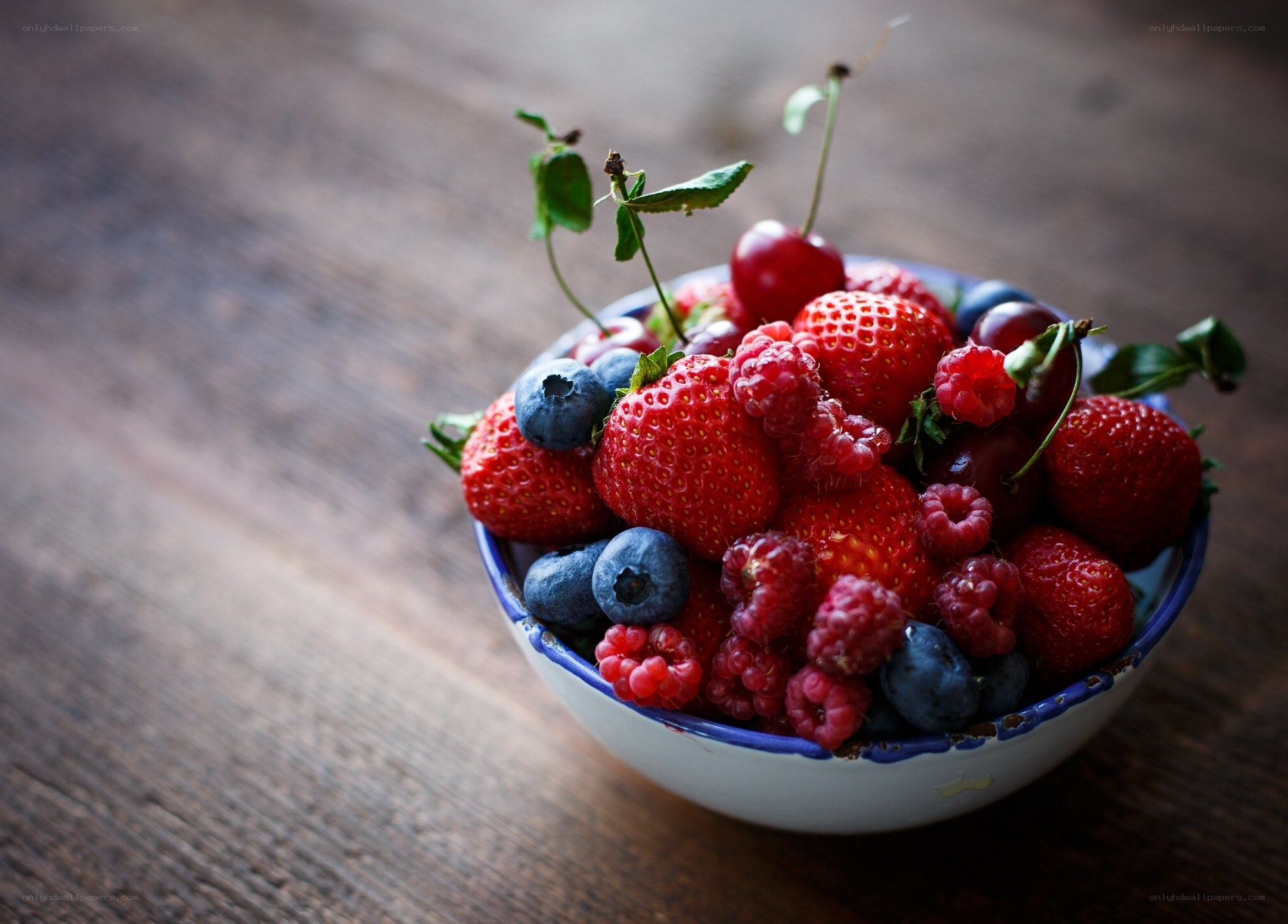Fresh berries in a bowl