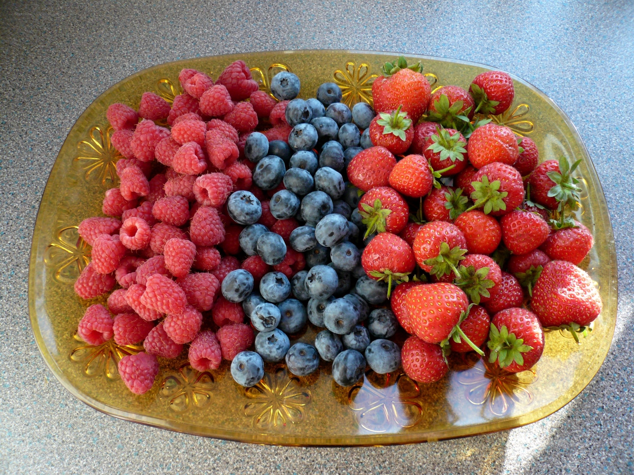Fresh berries on a platter