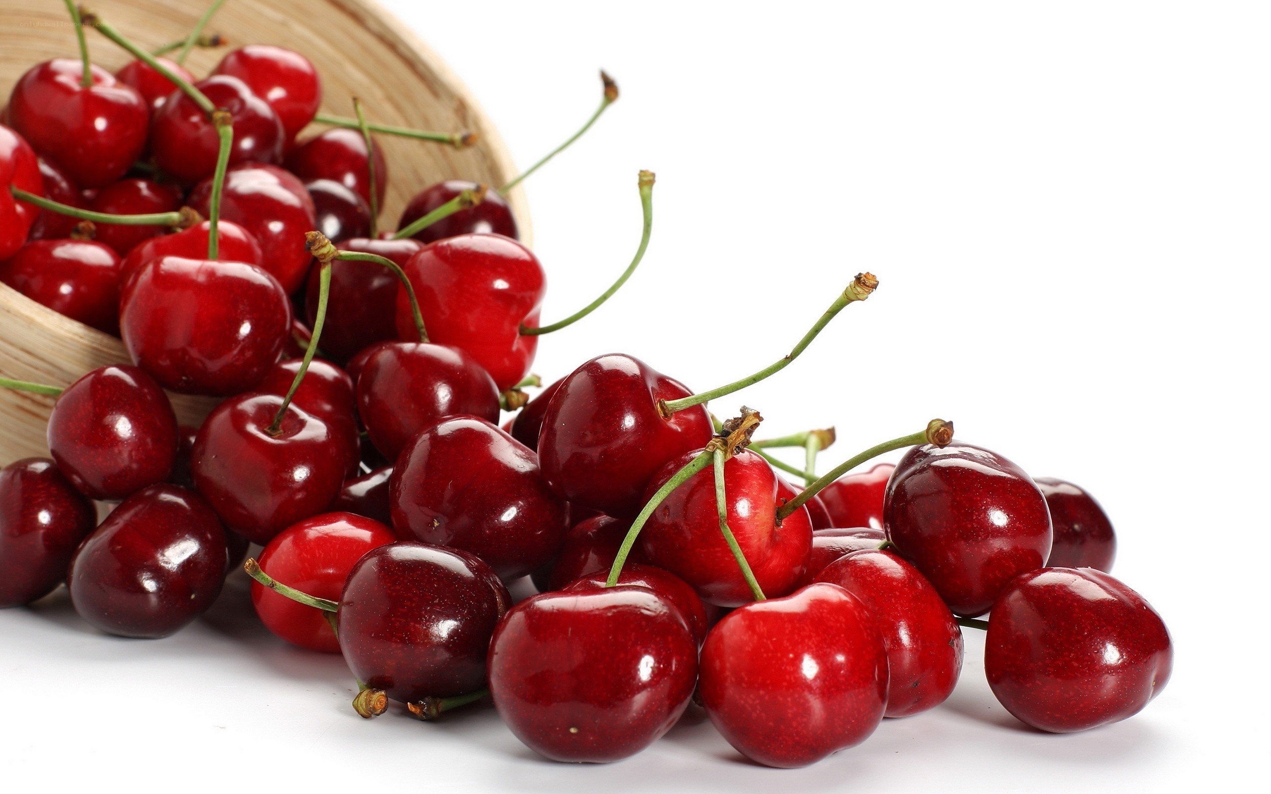 Fresh cherries in a basket