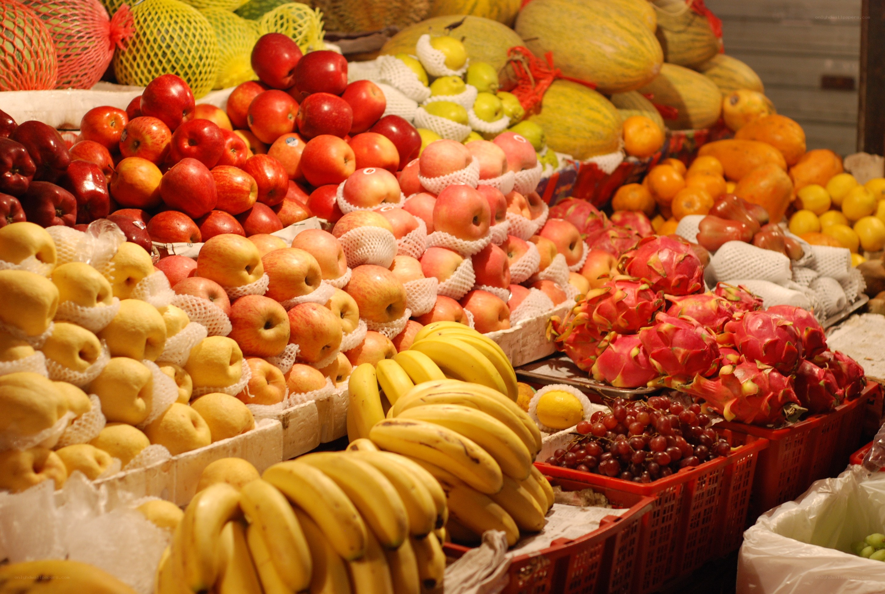 Fresh fruit display at market