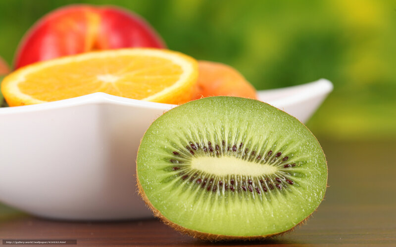 Fresh fruit with kiwi slice
