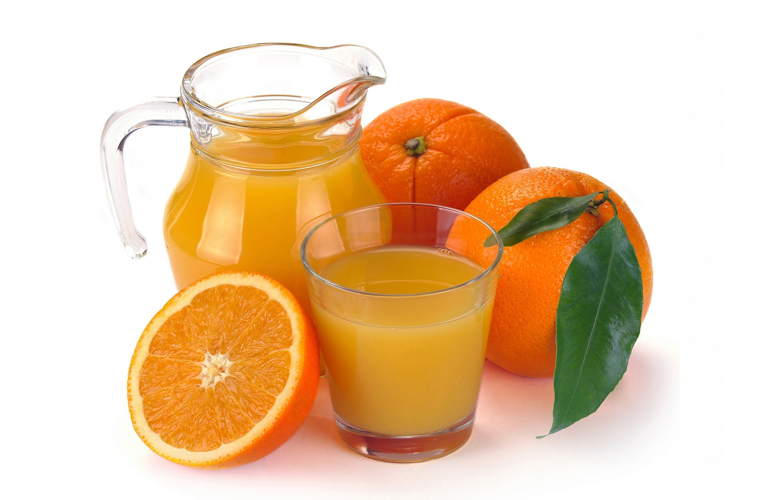 Fresh orange juice and oranges
