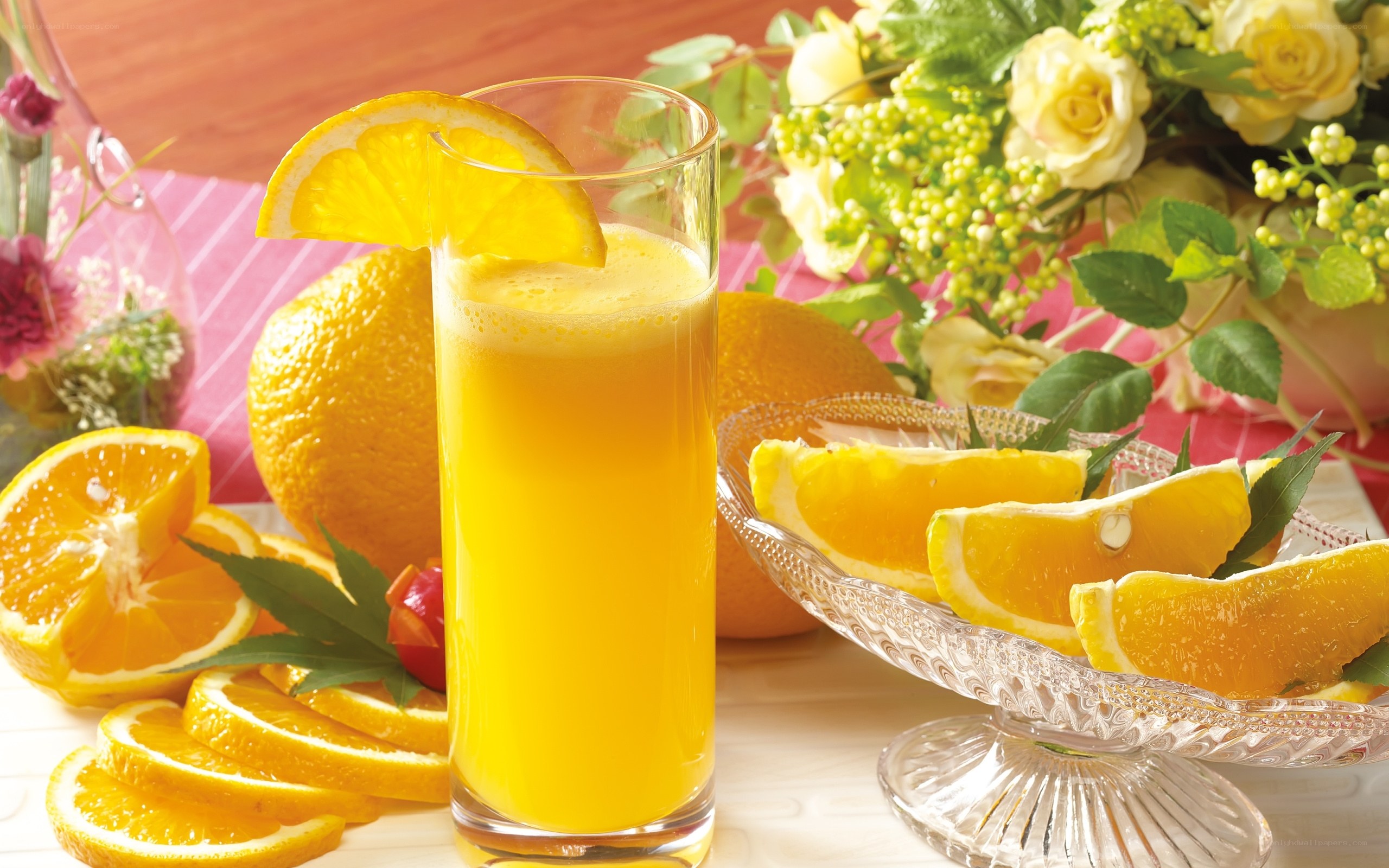 Fresh orange juice with fruit