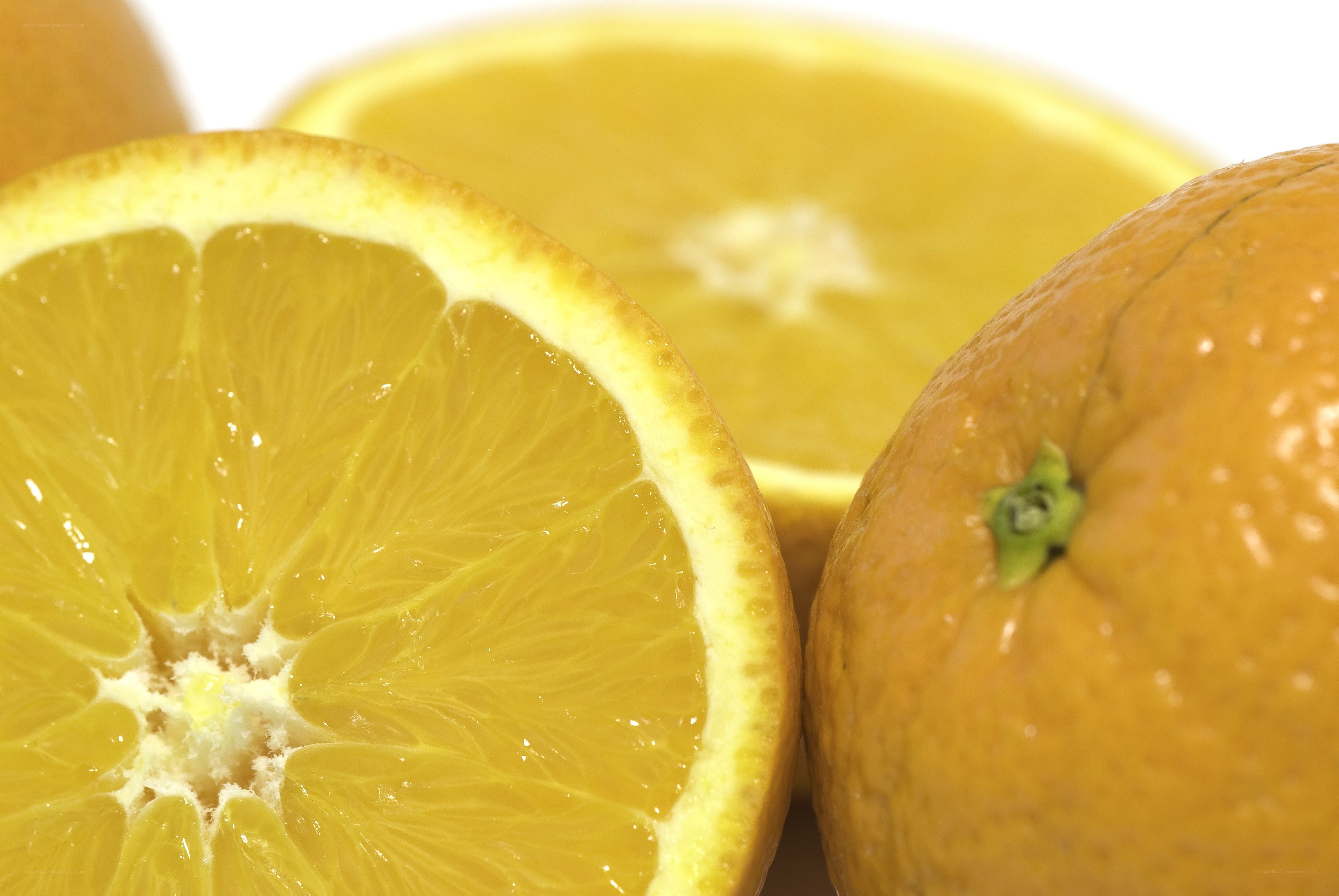 Fresh orange slices close-up