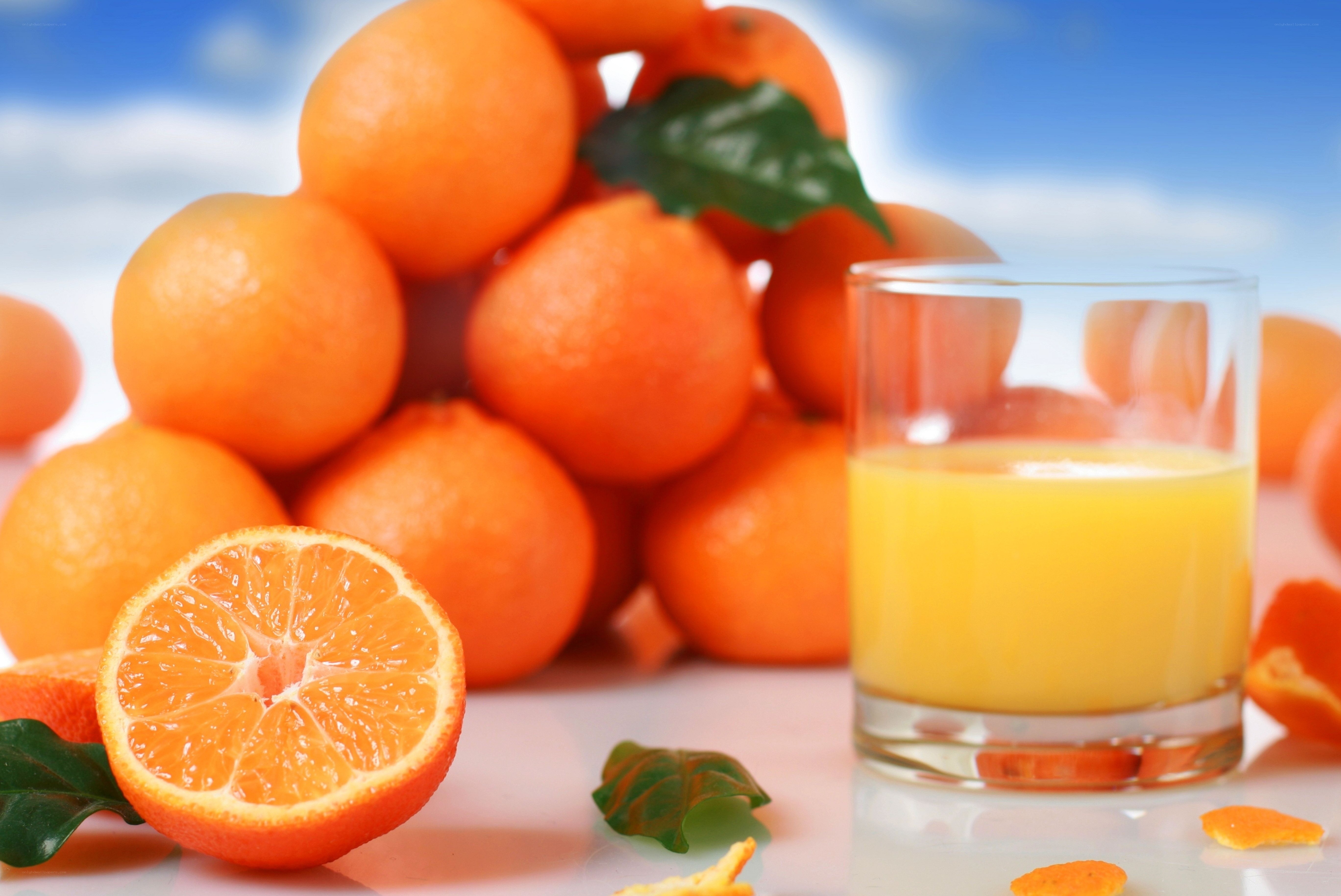 Fresh oranges and juice