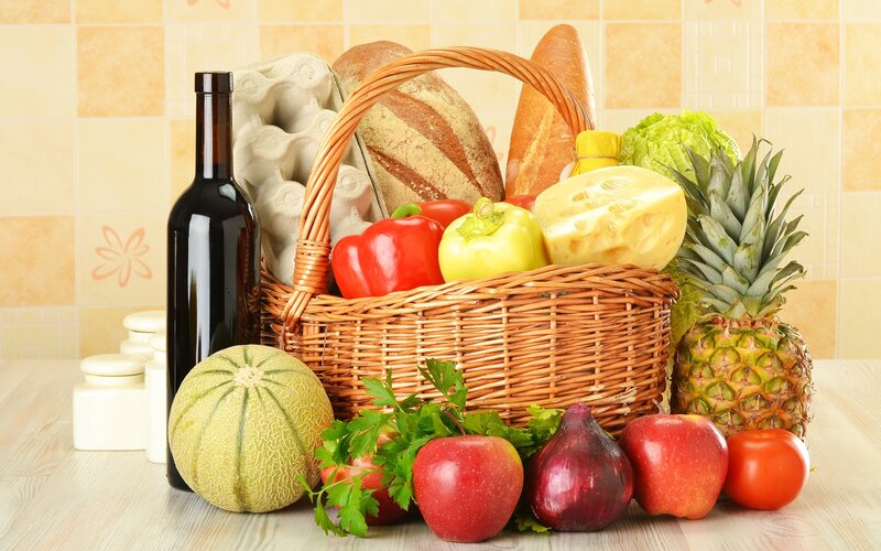 Fresh produce and groceries