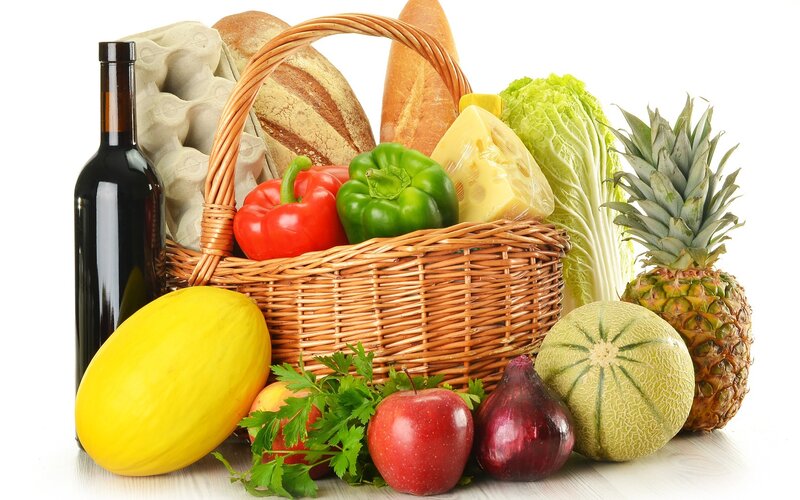Fresh produce and groceries