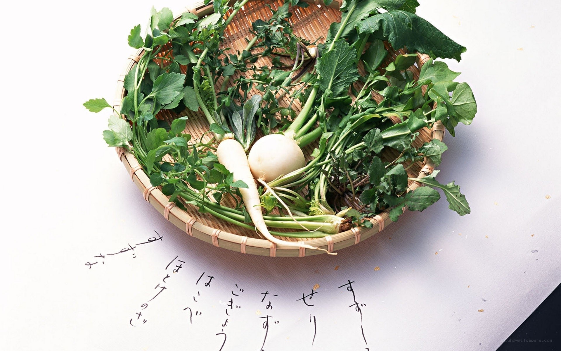 Fresh radishes in a basket