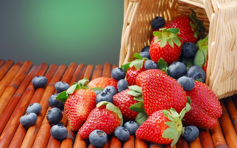 Fresh strawberries and blueberries