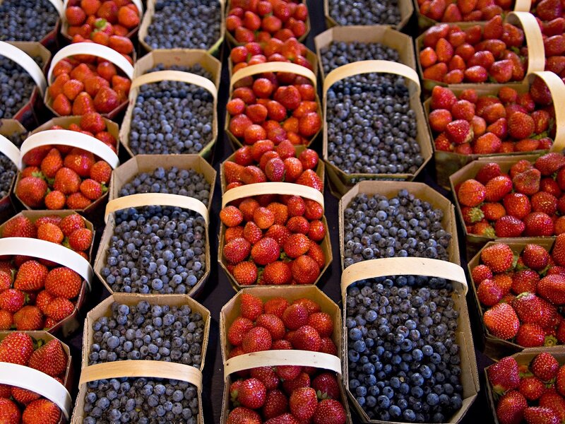 Fresh strawberries and blueberries