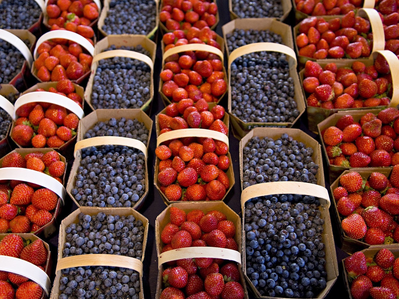 Fresh strawberries and blueberries