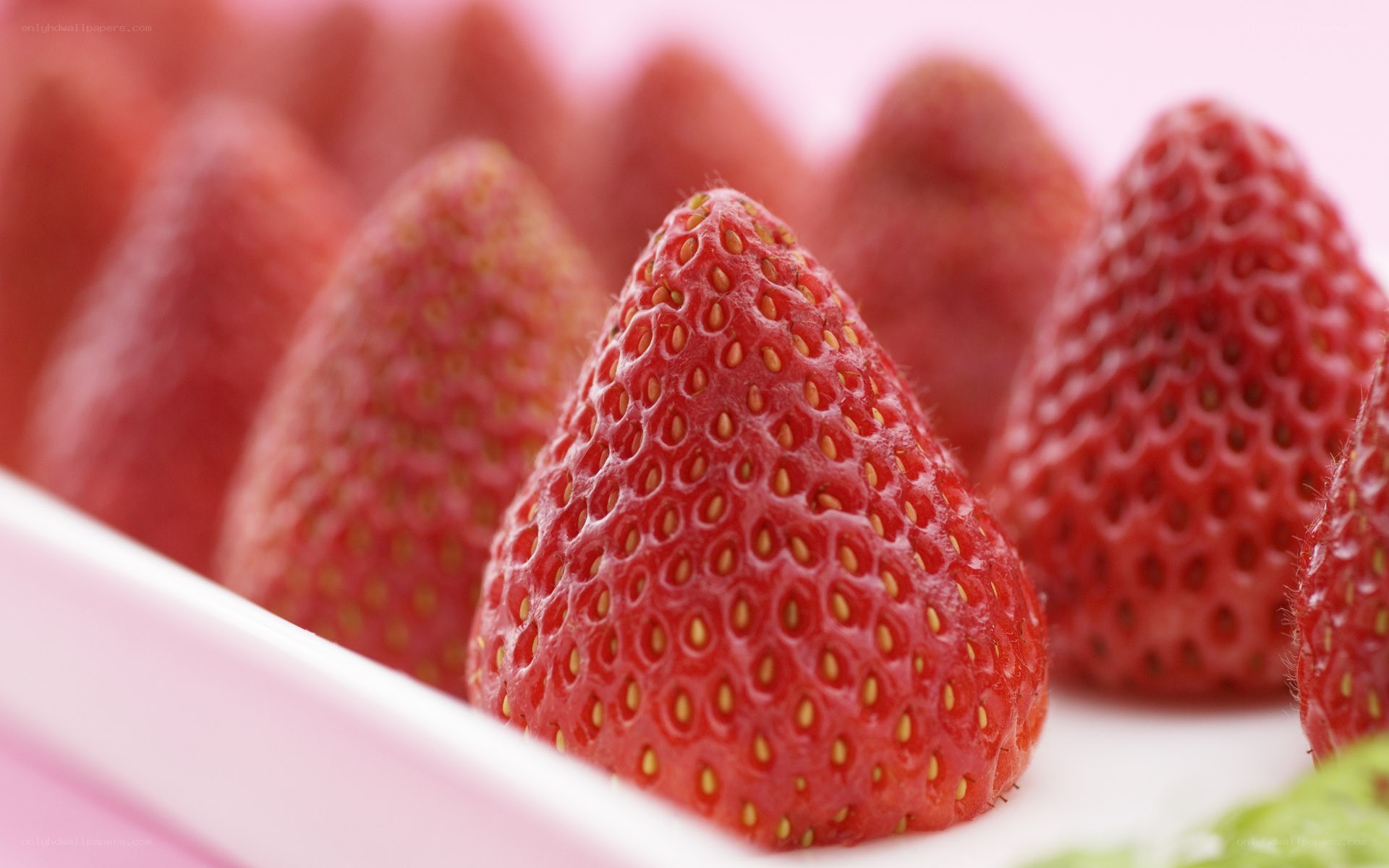 Fresh strawberries in a box