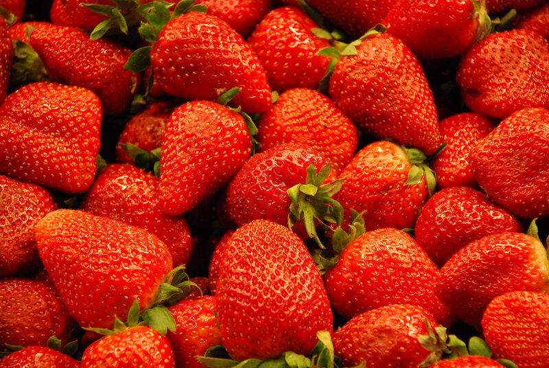 Fresh strawberries in a pile