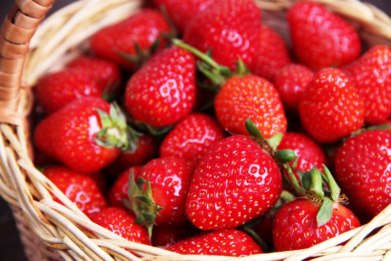 Fresh Strawberries in Basket — Red, Natural, Photograph, Green Stems