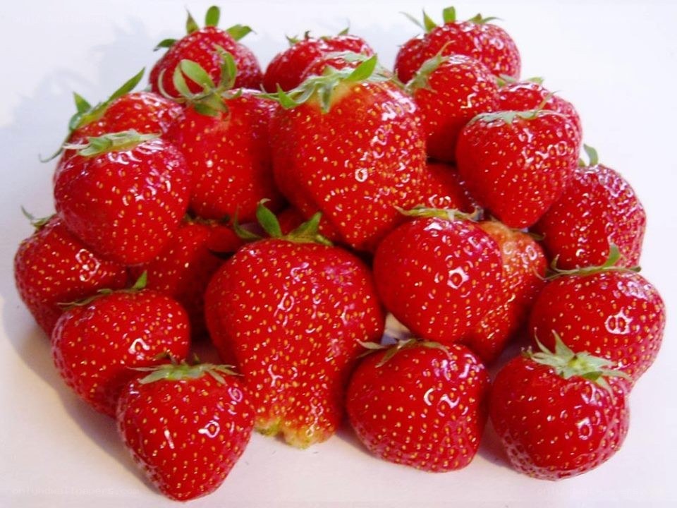Fresh strawberries on a plate