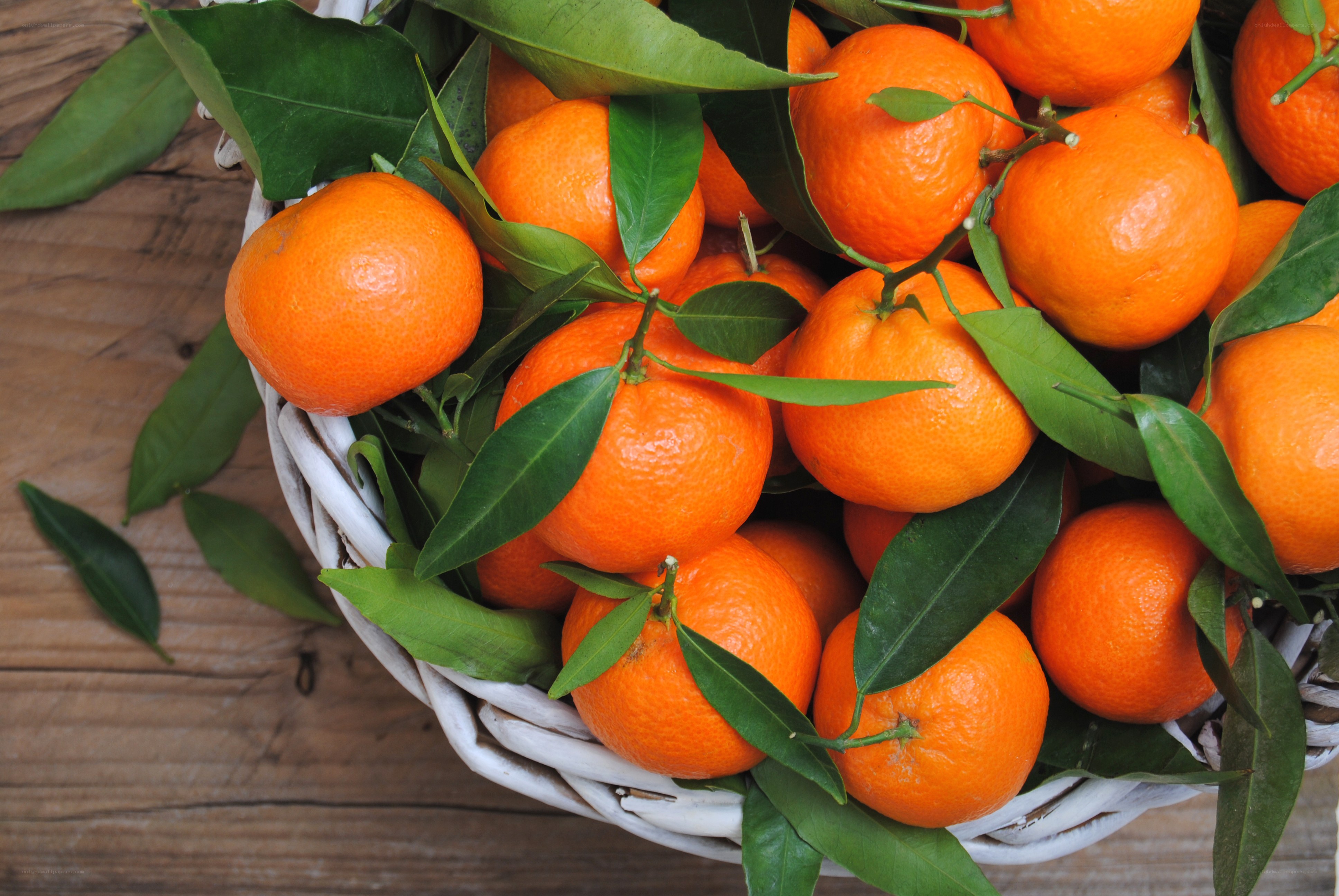 Fresh tangerines in a basket