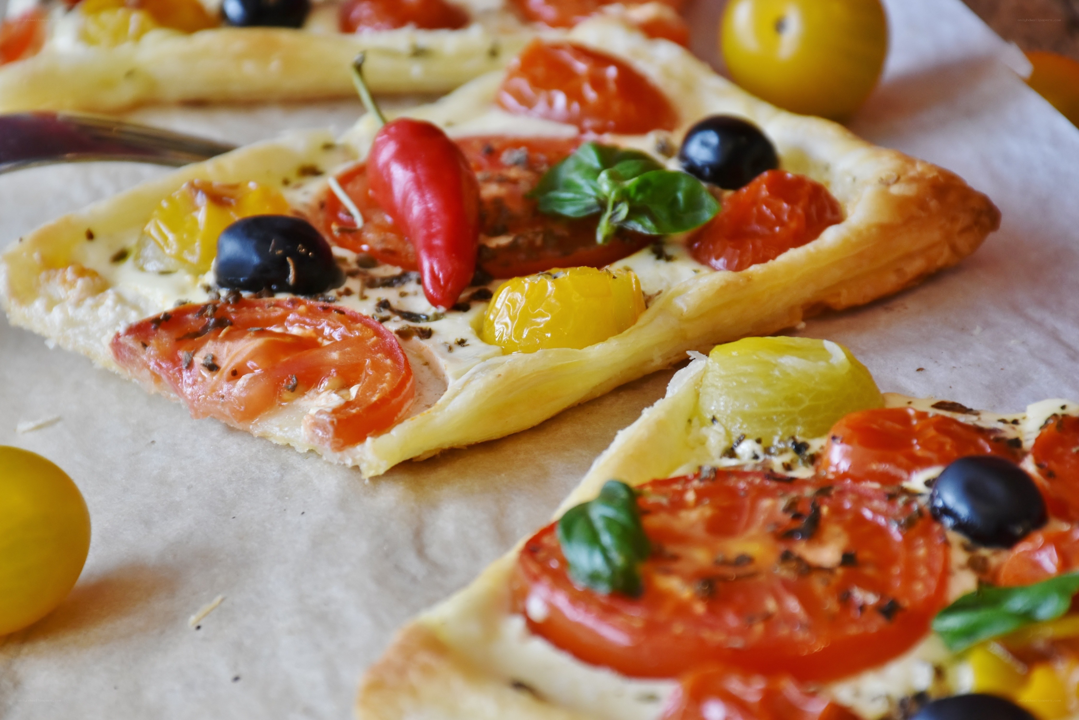 fresh tomato and olive tart