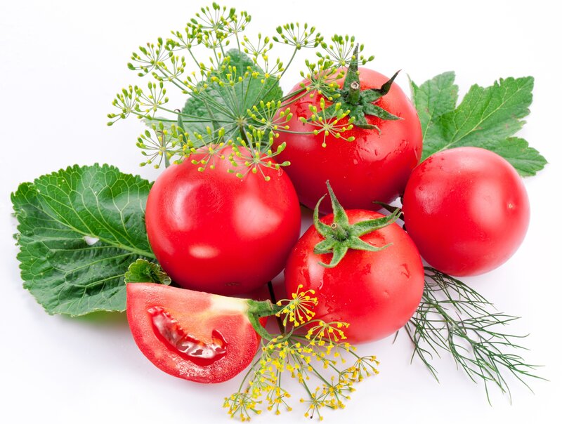 Fresh tomatoes with dill