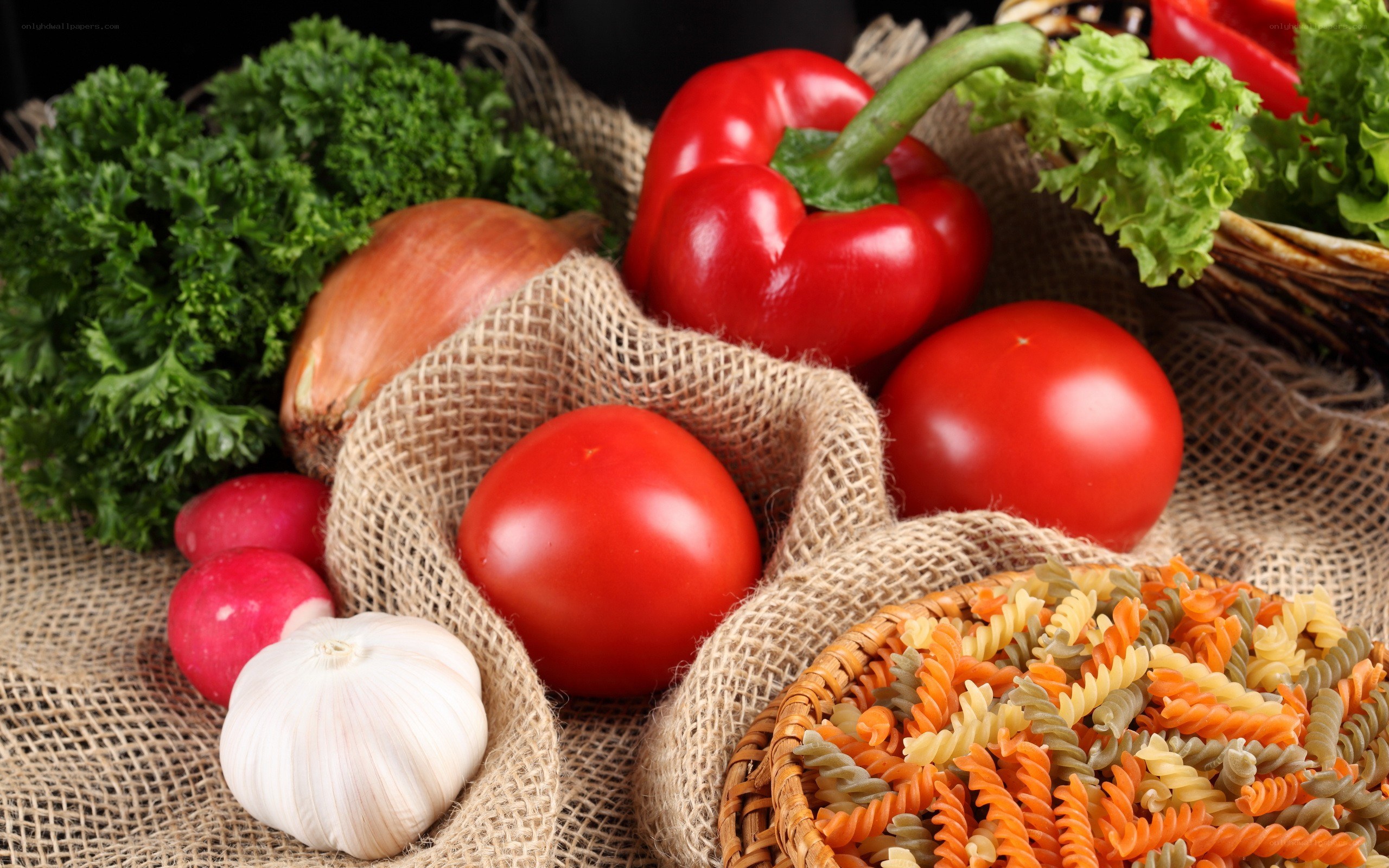 Fresh vegetables and pasta