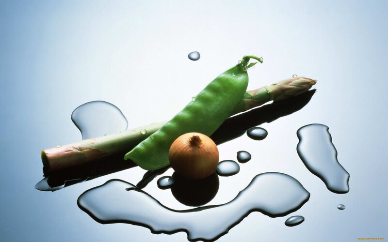 Fresh vegetables on water
