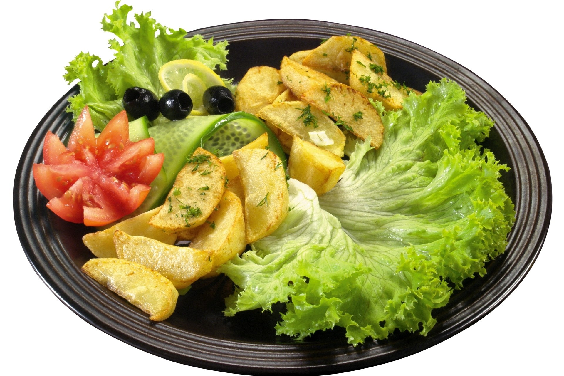 Fried potatoes with fresh salad